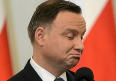 UE rămâne ”îngrijorată grav” de ”Legea Tusk” a ”influenţei ruse” amendată şi promulgată de Andrzej Duda, care vizează opoziţia