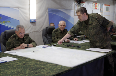 Ministrul rus al apărării, Serghei Şoigu, a vizitat trupele din Ucraina