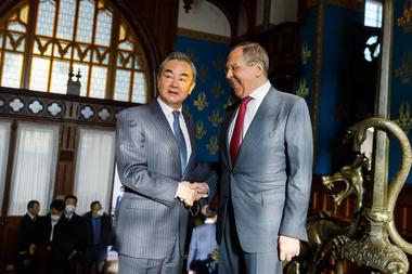 China transmite Rusiei că va menţine o poziţie "imparţială" în privinţa Ucrainei, dar spune că discuţiile din Arabia Saudită  au contribuit la "consolidarea consensului internaţional"