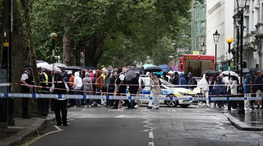UPDATE-Un bărbat arestat în urma înjunghierii unui bărbat în apropiere de British Museum. Muzeul, evacuat. Incidentul nu este considerat ”terorist”, anunţă Scotland Yard