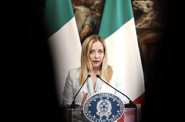 Guvernul italian îşi plafonează taxa ”superprofiturilor” băncilor la 0,1 valoarea activelor. BCE ”greşeşte crescând rata dobânzii”, acuză vicepremierul Antonio Tajani