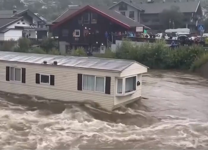 Norvegia evacuează mii de persoane în urma celor mai grave inundaţii din ultimele decenii - VIDEO