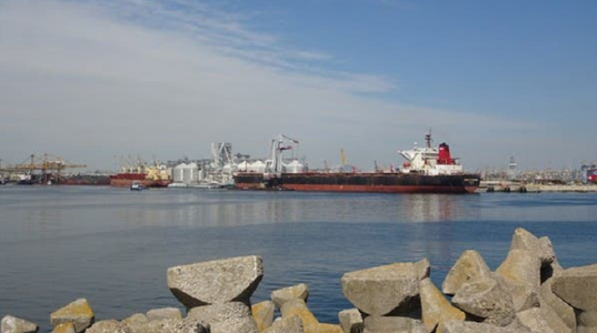 Ucraina anunţă un "coridor umanitar" pentru navele blocate în porturile sale de la Marea Neagră
