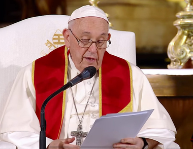 Papa Francisc denunţă ”durerea şi ruşinea” morţii migranţilor în Mediterana