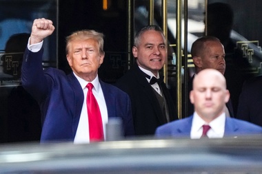 Nume, fotografii şi adrese ale unor presupuşi membri ai marelui juriu din Georgia care a decis punerea sub acuzare a lui Donald Trump  circulă pe internet în mediile de extremă dreapta