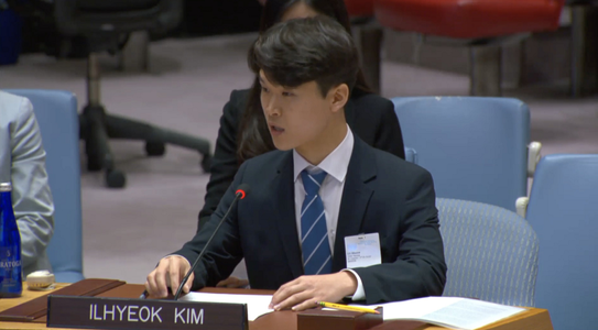 Coreea de Nord, acuzată în Consiliul de Securitate al ONU de încălcarea drepturilor omului cu scopul de a se militariza. Un tânăr transfug, Ilhyeok Kim, audiat în prima şedinţă publică pe tema drepturilor omului în Coreea de Nord din 2017