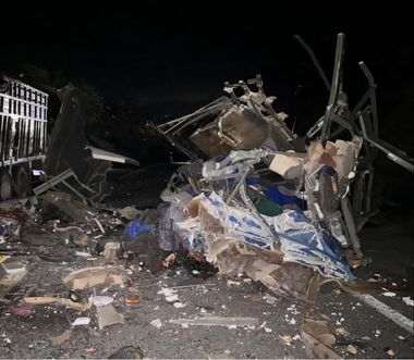 Şaisprezece morţi şi 36 de răniţi după un accident în care a fost implicat autobuz cu migranţi şi localnici, în Mexic, afirmă oficiali - FOTO