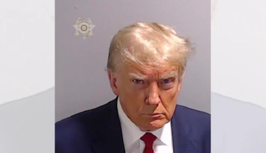 ”Frumos tip”, ironizează Biden în California ”mugshot”-ul lui Trump