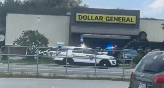 Patru persoane au murit într-un atac armat la Jacksonville