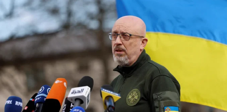 Ministrul ucrainean al apărării salută sosirea aşteptată a unor "jucători puternici" pe piaţa armelor
