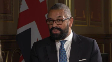 Ministrul britanic de Externe James Cleverly efectuează miercuri o vizită în China, anunţă Beijingul, prima vizită de acest fel după cea a lui Jeremy Hunt în 2018