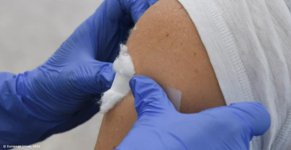 Agenţia Europeană a Medicamentului recomandă aprobarea vaccinului adaptat împotriva subvariantei Omicron XBB.1.5 a SARS-CoV-2. EMA recomandă vaccinarea copiilor şi adulţilor