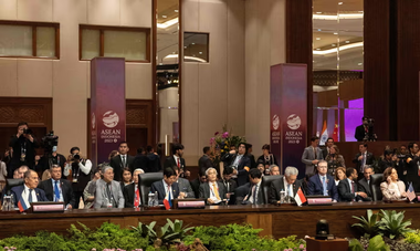 Vicepreşedinta SUA Kamala Harris, premierul chinez Li Qiang şi şeful diplomaţiei ruse Serghei Lavrov se întâlnesc faţă în faţă la summitul ASEAN