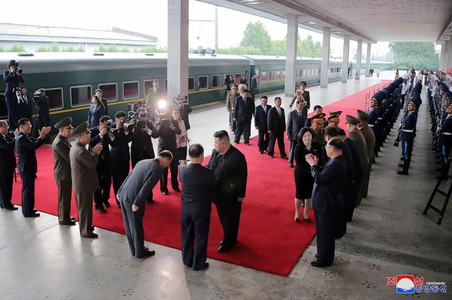 Cine îl însoţeşte pe Kim Jong Un în vizita sa în Rusia?