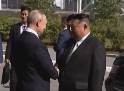 UPDATE: Kim Jong Un şi Vladimir Putin au discutat timp de o oră la un centru spaţial din estul Rusiei / Ce şi-au spus în primul lor schimb de cuvinte / Sora liderului nord-coreean îl însoţeşte la Cosmodromul Vostocini - VIDEO