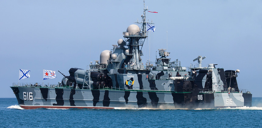 O dronă navală ucraineană a avariat o corvetă rusească, susţine o sursă de la Kiev. Ar fi a cincea ambarcaţiune lovită de forţele ucrainene în decurs de o săptămână