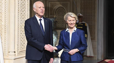 Comisia Europeană anunţă că urmează să plătească ”în zilele următoare” Tunisiei fonduri în cadrul unui acord împotriva migraţiei în valoare de 127 milioane de euro