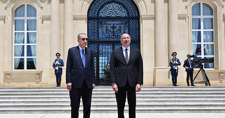 Întâlnire Erdogan-Aliev în enclava azeră Naxcivan, între Armenia, Iran şi Turcia, în vederea deschiderii Coridorului Zangezur între Turcia şi Azerbaidjan. Baku ar putea lansa operaţiuni în Armenia pentru a crea o continuitate teritorială cu enclava Naxciv