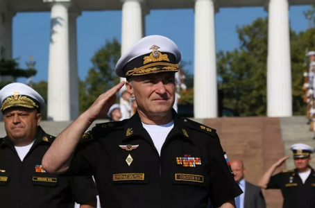 Kievul revendică moartea amiralului Viktor Sokolov, născut în R.Moldova, comandantul Flotei ruse la Marea Neagră, în atacul de vineri vizând cartierul general din Sevastopol, în timpul unei reuniuni a comandanţilor Marinei ruse