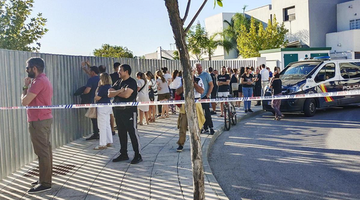 Un elev de 14 ani înjunghie trei profesori şi doi elevi într-o şcoală de la Jerez de la Frontera, în Andaluzia. Adolescentul, arestat de poliţie