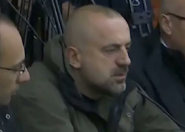 Un lider politic de etnie sârbă din nordul Kosovo, Milan Radojicic, vicepreşedintele Listei Sârbe, anunţă că a organizat comandoul aflat la originea violenţelor sângeroase din Kosovo. El era vizat de sancţiuni SUA din 2021