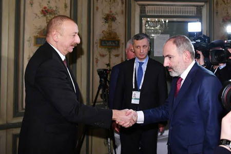 Preşedintele azer Ilham Aliev refuză să negocieze cu premierul armean Nikol Paşinian la Granada, în Spania, după ce Parisul a anunţat că livrează armament Armeniei, iar Charles Michel a formulat acuzaţii împotriva Azerbaidjanului