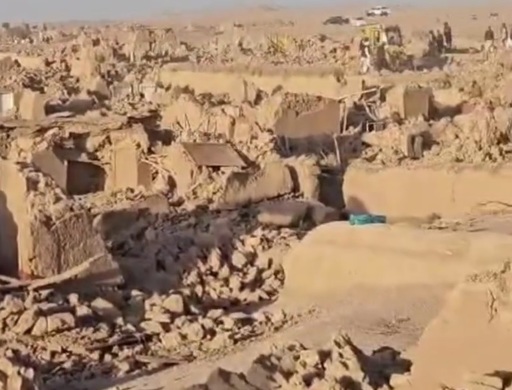UPDATE - Bilanţul cutremurelor puternice din vestul Afganistanului este estimat la 2.000 de morţi (lider taliban)
