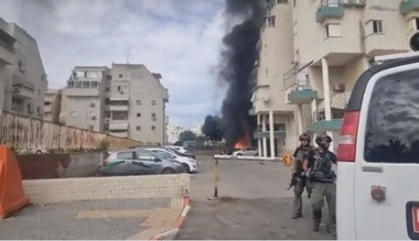 Israel în război - Bilanţul victimelor israeliene a ajuns la 350 de morţi. Atacurile persistă, teroriştii se află încă în mai multe sate din sudul ţării