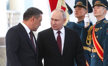 Ce a făcut Putin în Kîrgîzstan, prima ţară pe care o vizitează de când CPI a emis un mandat de arestare pe numele lui