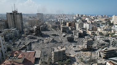 Israelul, de acord să se creeze ”zone de securitate” în Fâşia Gaza pentru civili, anunţă un oficial american. SUA negociază ”deschiderea punctului de trecere de la Rafah cetăţenilor americani şi ai altor ţări” pentru a ieşi din enclavă 