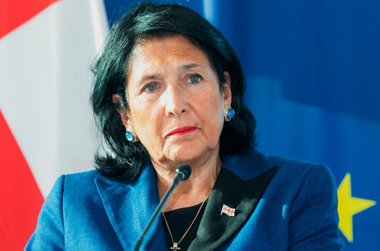 Curtea Constituţională georgiană autorizează o procedură de destituire a preşedintei Salome Zurabişvili, pe care o găseşte vinovată de încălcarea Constituţiei prin efectuarea unor vizite în străinătate fără acordul Guvernului