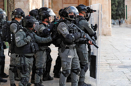 O firmă indiană, Maryan Apparel, îşi suspendă furnizarea de uniforme poliţiei israeliene din motive ”de ordin moral”