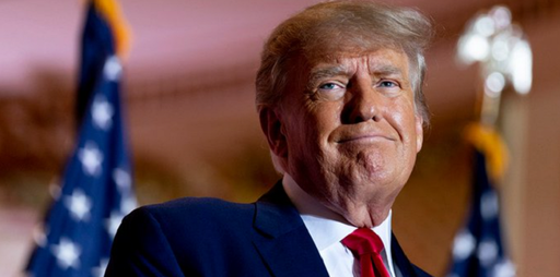 Trump a fost amendat cu 5.000 de dolari pentru încălcarea unui ordin de interdicţie în procesul civil din New York. Fostul preşedinte riscă închisoarea la o primă nouă abatere