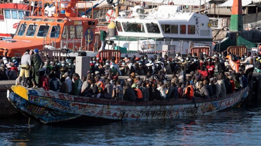 Peste 1.000 de migranţi au sosit sâmbătă în Insulele Canare - Spania
