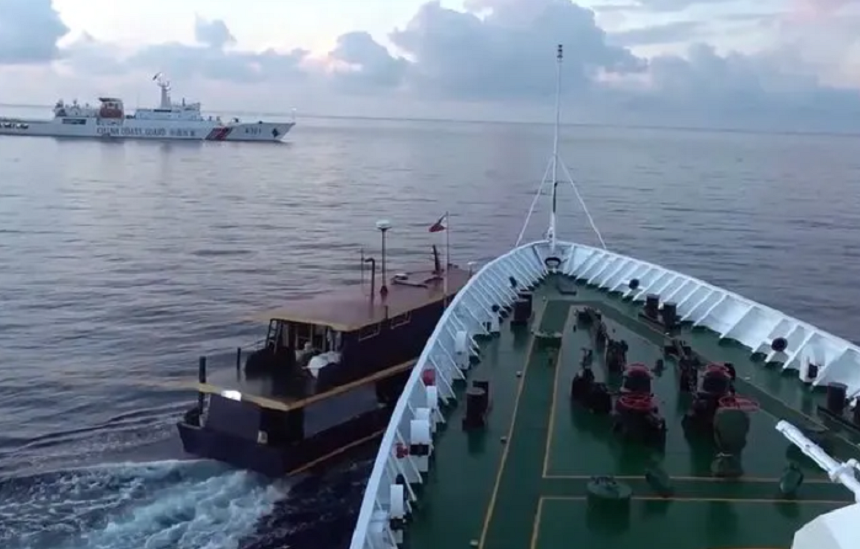 Filipinele îl convoacă pe ambasadorul chinez după coliziuni între nave chineze şi nave filipineze de aprovizionare a unui atol contestat din Insulele Spartleys, la Marea Chinei de Sud