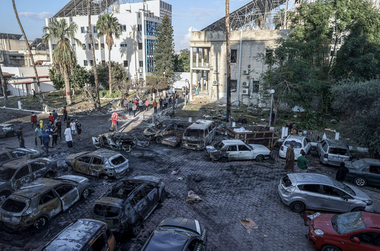 Londra conchide că explozia de la spitalul din Gaza a fost ”cauzată probabil de o rachetă trasă din Fâşia Gaza către Israel”, anunţă Sunak în Parlament, pe baza unor ”cunoştinţe aprofundate şi analizei experţilor noştri în informaţii clasificate”