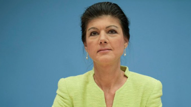 O populistă de stânga germană, Sahra Wagenknecht, vrea să înfiinţeze un partid populist de stânga care să facă concurenţă extremei drepte din AfD. Ea apără poziţii proruse şi se opune livrării de armament Ucrainei