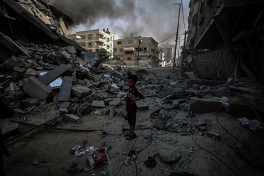 Spitalele din Gaza îşi opresc unele servicii, în timp ce ONU avertizează că se termină combustibilul în această seară. Armata israeliană transmite agenţiei ONU: Cereţi combustibil de la Hamas