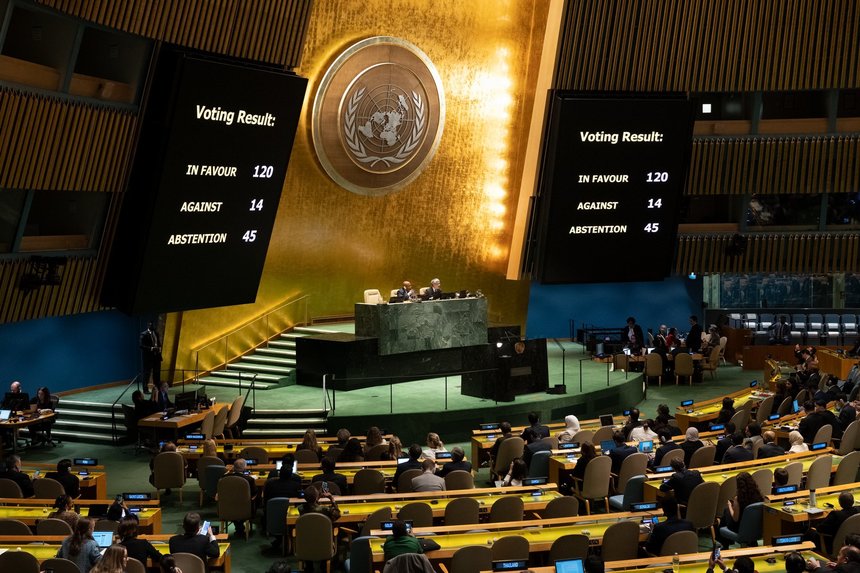 UPDATE - Adunarea Generală a ONU a adoptat o rezoluţie în favoarea unui armistiţiu umanitar imediat în Gaza. SUA şi alte 13 state au votat împotrivă, România s-a abţinut / Reacţia Israelului şi a Hamas