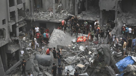 Bilanţul victimelor Războiului din Fâşia Gaza creşte la 7.703 morţi, anunţă Ministerul Sănătăţii al Hamas. Peste 3.500 de copii, ucişi în enclavă