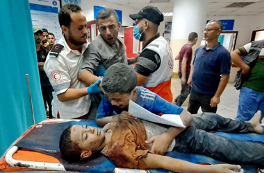 Rishi Sunak şi Emmanuel Macron discută despre ajutorul umanitar al Fâşiei Gaza, hrană, carburant, apă şi medicamente şi scoaterea străinilor din enclavă. Barbaria Hamas ar trebui să nu aducă atingere aspiraţiilor legitime palestiniene