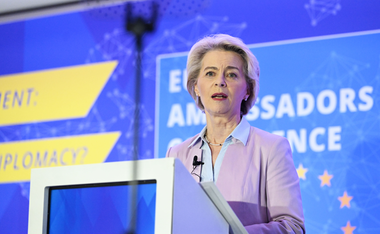 Uniunea Europeană suplimentează cu 25 de milioane de la euro, la 100 de milioane, ajutorul destinat Fâşiei Gaza, anunţă Ursula von der Leyen într-un discurs în faţa ambasadorilor
