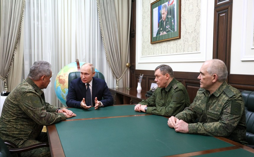 Putin s-a dus din Kazahstan direct la Rostov-pe-Don pentru pentru a discuta despre războiul din Ucraina cu principalii lideri militari 