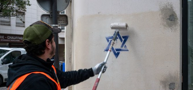 Aproximativ 330 de anchete în Franţa cu privire la antisemitism şi apologia terorismului de la atacul Hamas în Israel. 1.247 de incidente antisemite înregistrate, 529 de persoane de persoane arestate, 154 străini. 20 de condamnări pronunţate