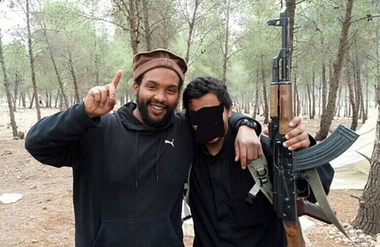 Un ”Beatle” din Statul Islamic, Aine Davis, condamnat la opt ani de închisoare în Regatul Unit