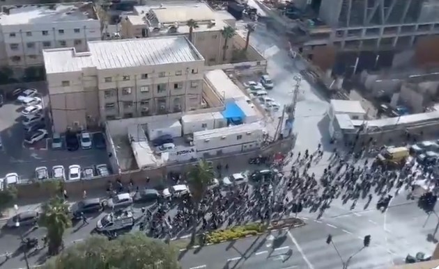 Creşte presiunea asupra premierului Netanyahu. Familiile ostaticilor israelieni au început un marş de cinci zile spre reşedinţa lui din Ierusalim - VIDEO