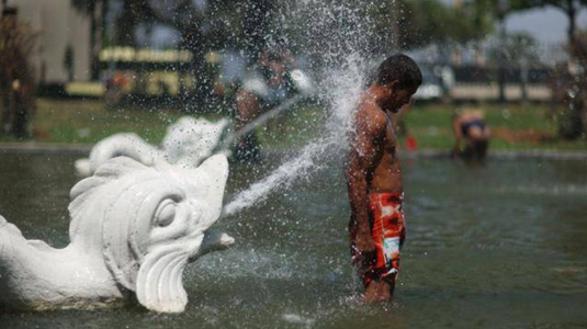 Brazilia înregistrează un nou record de căldură, de 58,5°C resimţite la Rio de Janeiro, după precedentul record de 58°C în februarie
