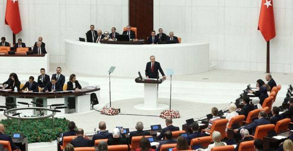 Parlamentul turc lansează o procedură în vederea aderării Suediei la NATO