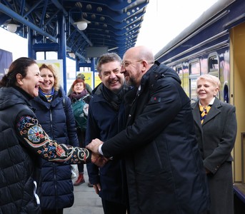 Preşedintele Consiliului European, Charles Michel, este în vizită la Kiev. Ucraina marchează 10 ani de la începutul protestelor Euromaidan