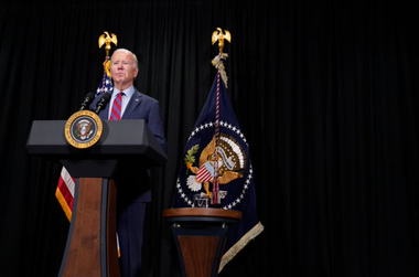 Biden promite că eliberarea primilor ostatici de către Hamas este ”doar un început” şi îndeamnă din nou la o ”soluţie cu două state” a conflictului israeliano-palestinian. El estimează că există ”şanse reale” de prelungire a acordului Israel-Hamas